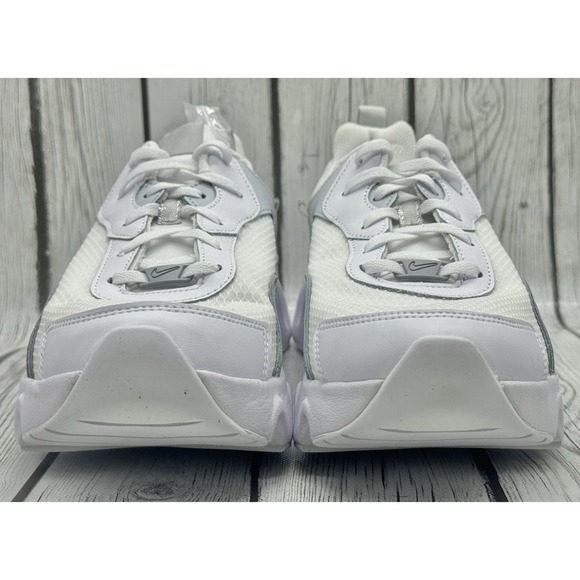Nike Women's RYZ 365 2 White Metallic Platinum Size 11.5 CU4874‑105 - Picture 5 of 9